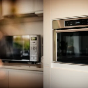 Countertop Microwave vs Built-In Microwave: Which Is Better for You?